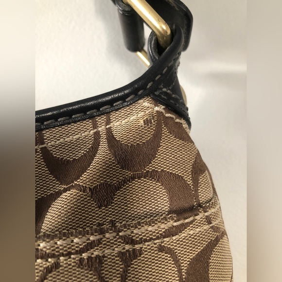 Signature Style Coach Purse with Black Leather and Gold Details, Y2K Vintage - Picture 12 of 15